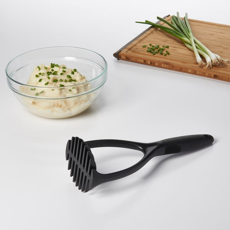 GG-ESPREMEDOR-DE-BATATA-27cm