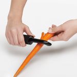 PEELER-COM-CABO-EMBORRACHADO-18CM-OXO