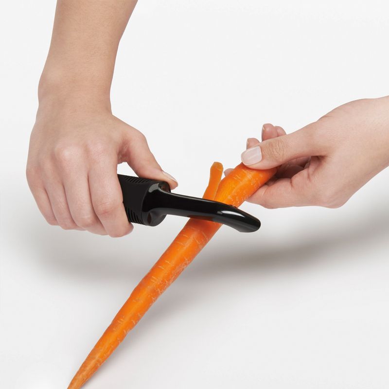 PEELER-COM-CABO-EMBORRACHADO-18CM-OXO