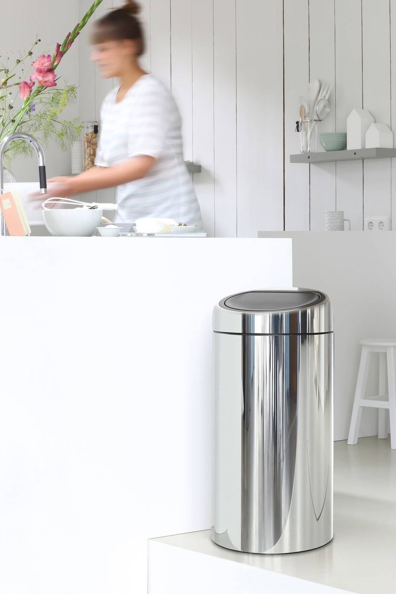 BALDE DO LIXO COZINHA BRABANTIA CINZA 40 LT