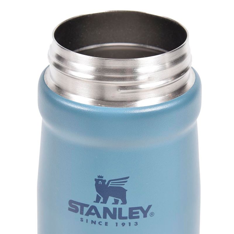 4082970013_Garrafa_Termica_Flip_Straw_em_Inox_650ml_Stanley_Azul_04