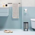 4081301222_Lixeira_BO_Waste_Bin_Touch_com_Suporte_em_Inox_4_Litros_Brabantia_6