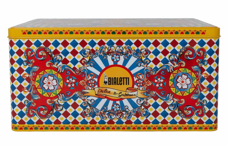 4088090083_8006363041478_Kit_Presente_Cafeteira_Moka_4_Xicaras_Dolce_e_Gabbana_Bialetti_7