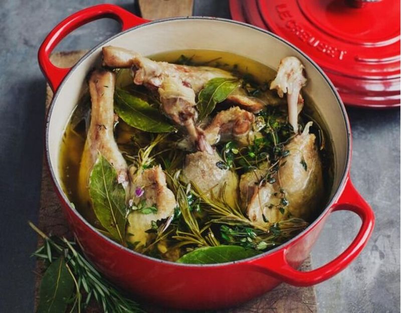 4082380151_0024147260998_Panela_Cacarola_Redonda_Ferro_Fundido_28cm_Le_Creuset_Vermelha_8