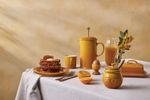 4082380218_0630870282161_Meleira_com_Pegador_em_Ceramica_15cm_450ml_Le_Creuset_Amarelo_9