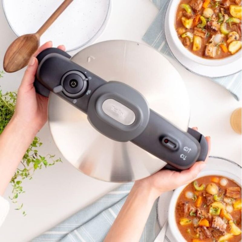 4083260001_3045384363256_Panela_de_Pressao_com_Cesto_em_Inox_Fundo_Triplo_7_Litros_Tefal_11