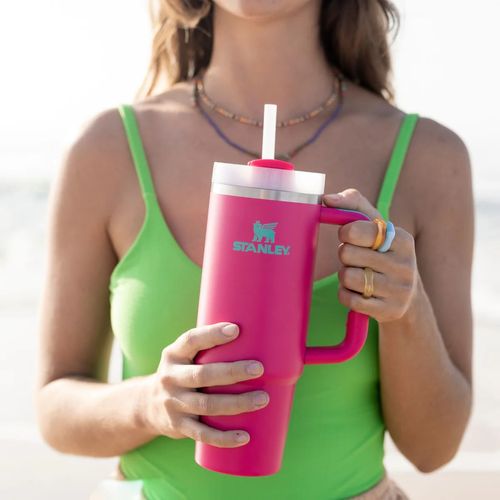 Garrafa Térmica Quencher Passion Pink 887ml Stanley