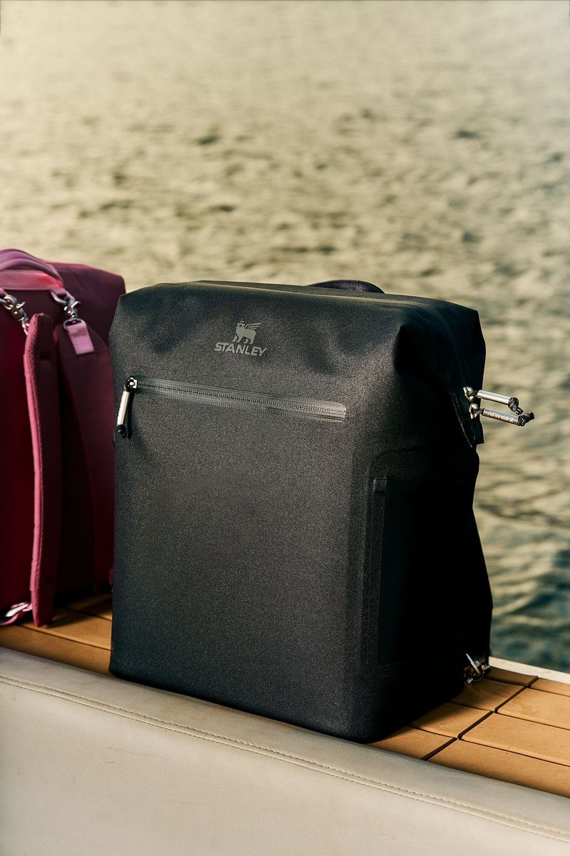 0885-stanley-can-cooler7784