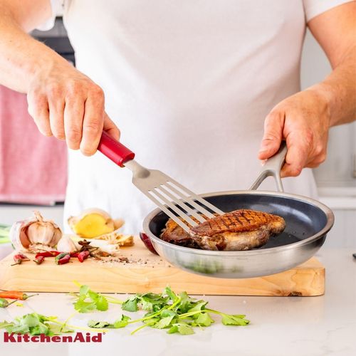 Espátula Perfurada em Aço Inox Coreline 32cm Vermelho KitchenAid